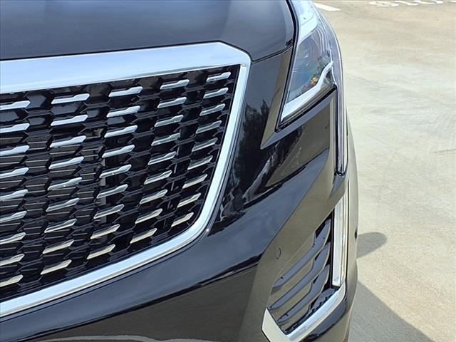 new 2025 Cadillac XT5 car, priced at $57,190