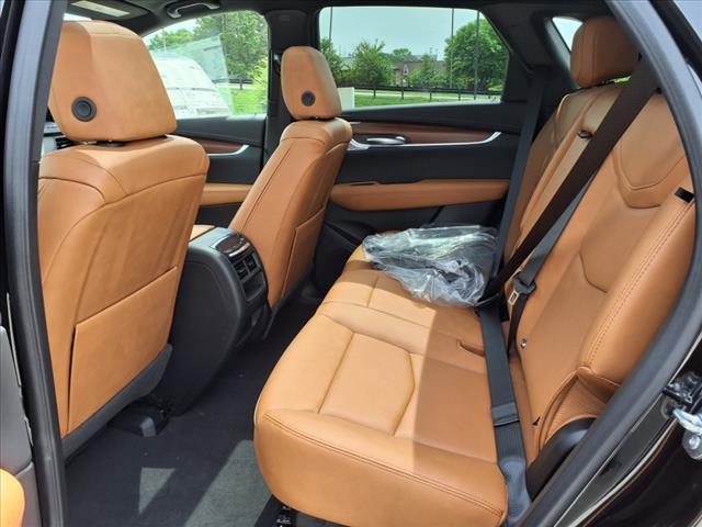 new 2025 Cadillac XT5 car, priced at $57,190