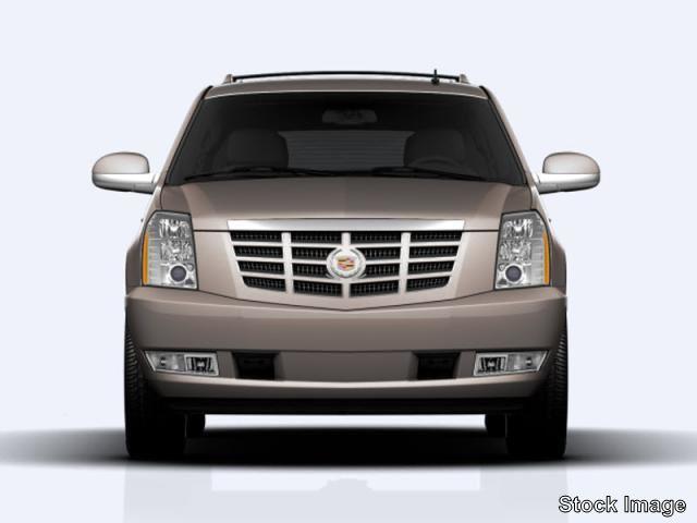 used 2013 Cadillac Escalade car, priced at $20,900