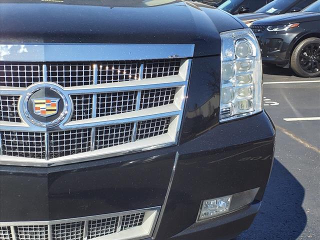 used 2013 Cadillac Escalade car, priced at $20,900