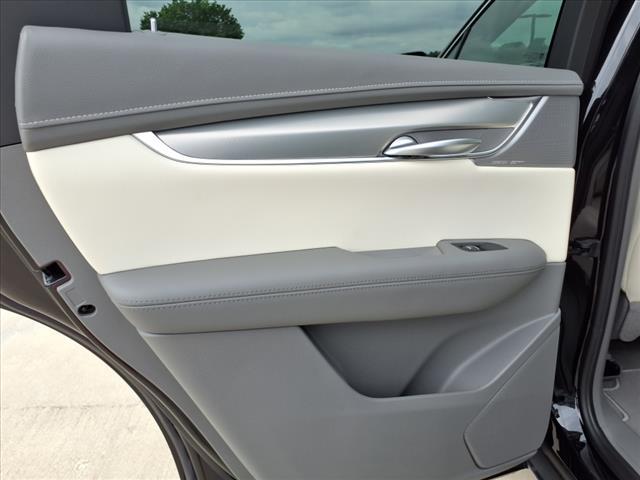 new 2025 Cadillac XT5 car, priced at $57,190