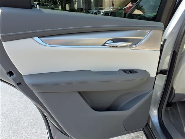 new 2025 Cadillac XT5 car, priced at $56,565