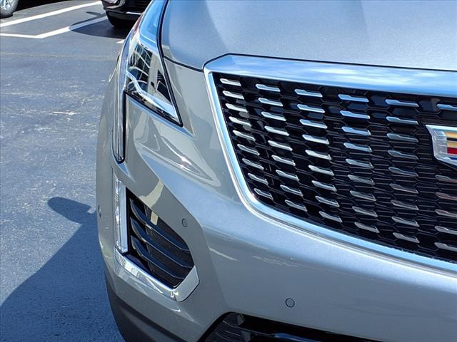 new 2025 Cadillac XT5 car, priced at $56,565