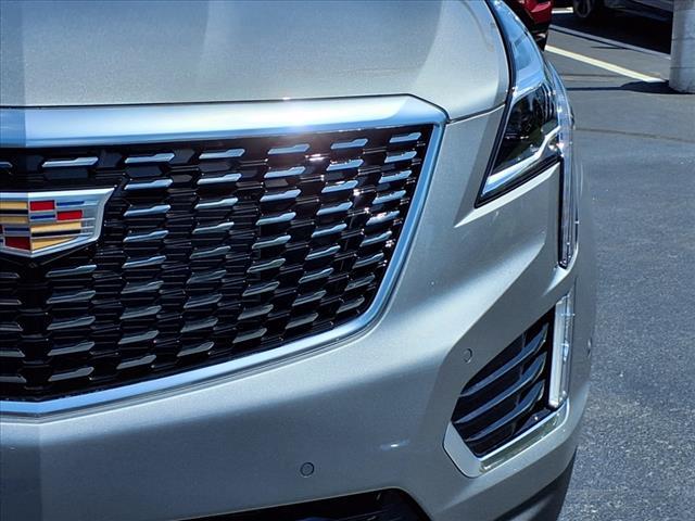 new 2025 Cadillac XT5 car, priced at $56,565