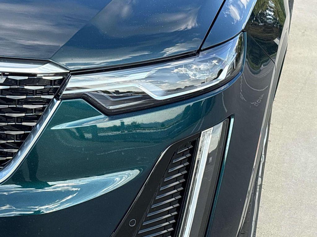 new 2025 Cadillac XT6 car, priced at $62,565