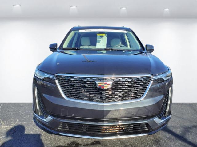 used 2022 Cadillac XT6 car, priced at $36,900