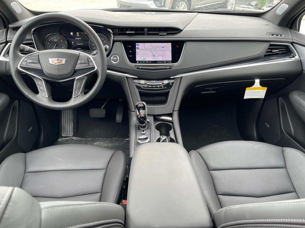 new 2025 Cadillac XT5 car, priced at $57,865