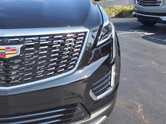 new 2025 Cadillac XT5 car, priced at $53,615