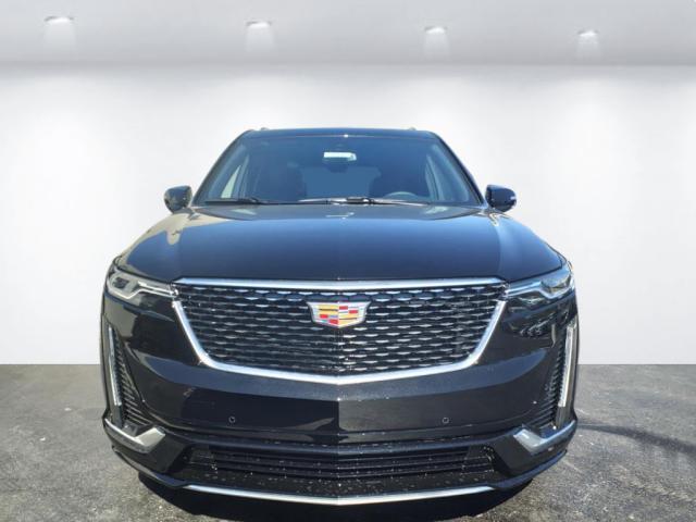 new 2025 Cadillac XT6 car, priced at $51,215