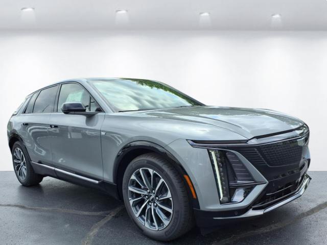 new 2025 Cadillac LYRIQ car, priced at $69,090