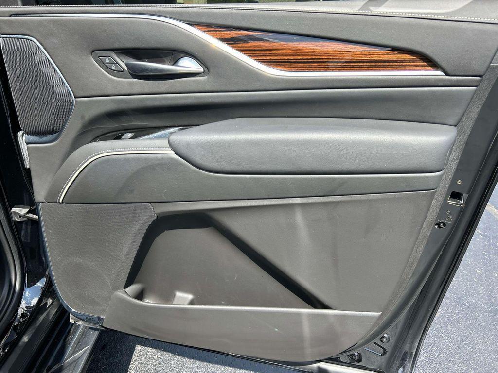used 2022 Cadillac Escalade ESV car, priced at $59,900