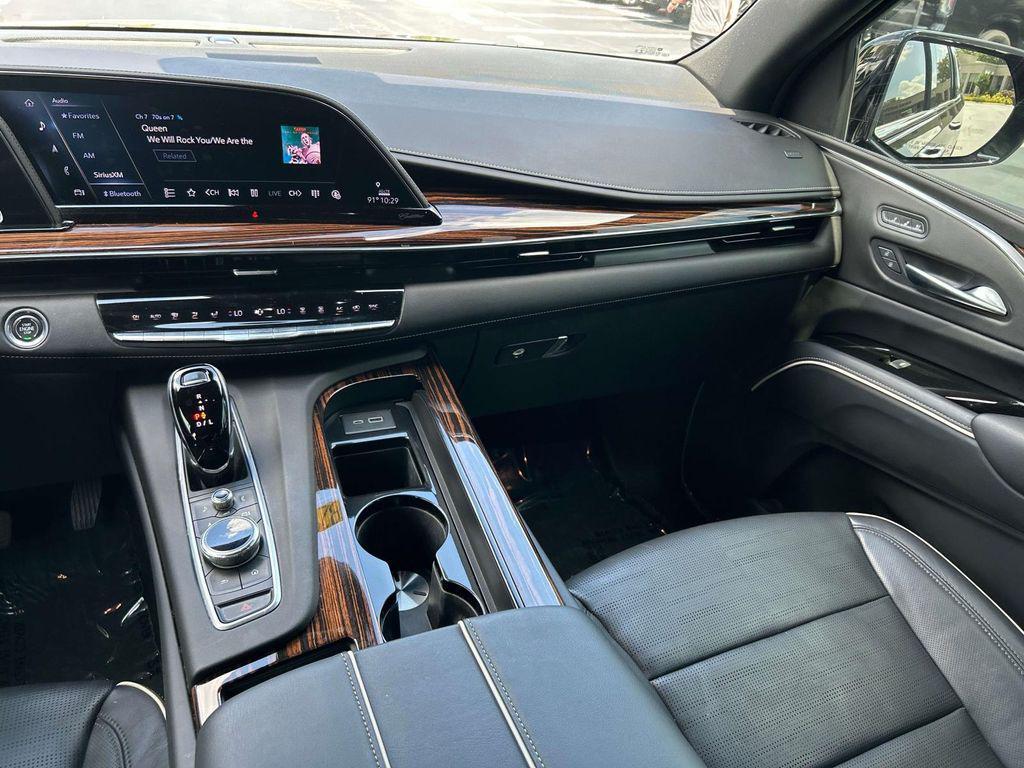 used 2022 Cadillac Escalade ESV car, priced at $59,900