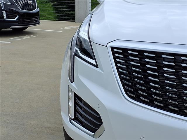 new 2025 Cadillac XT5 car, priced at $57,515