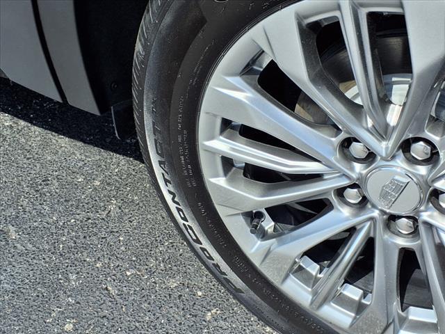 used 2024 Cadillac XT4 car, priced at $39,900