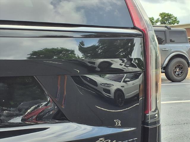 used 2021 Cadillac Escalade ESV car, priced at $54,990