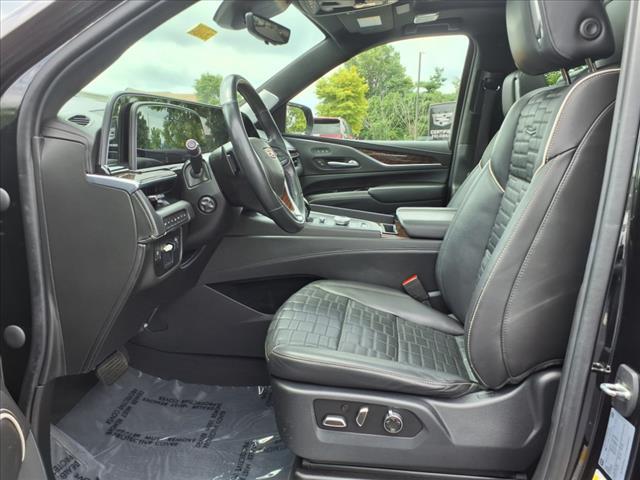 used 2021 Cadillac Escalade ESV car, priced at $54,990