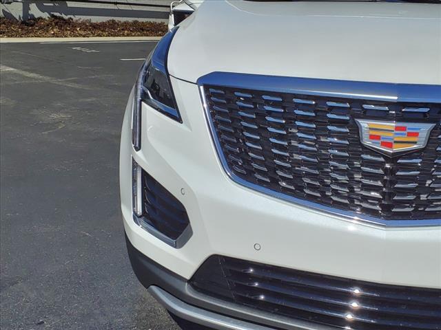 new 2025 Cadillac XT5 car, priced at $54,215