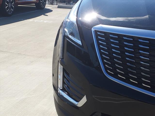 new 2025 Cadillac XT5 car, priced at $55,890