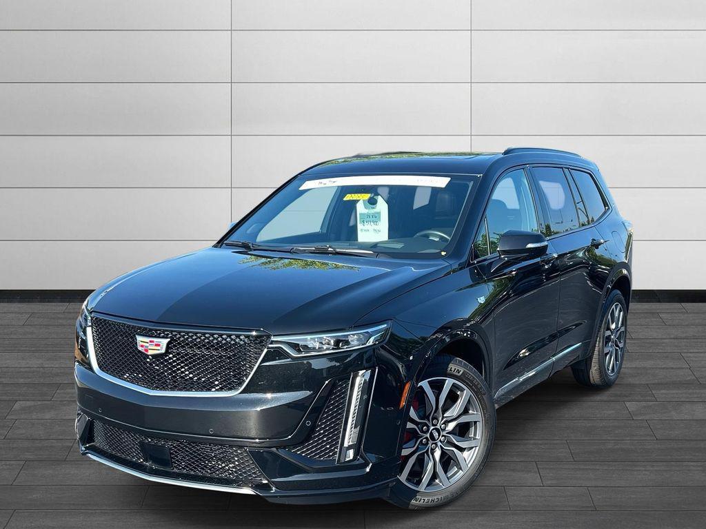 used 2024 Cadillac XT6 car, priced at $52,900