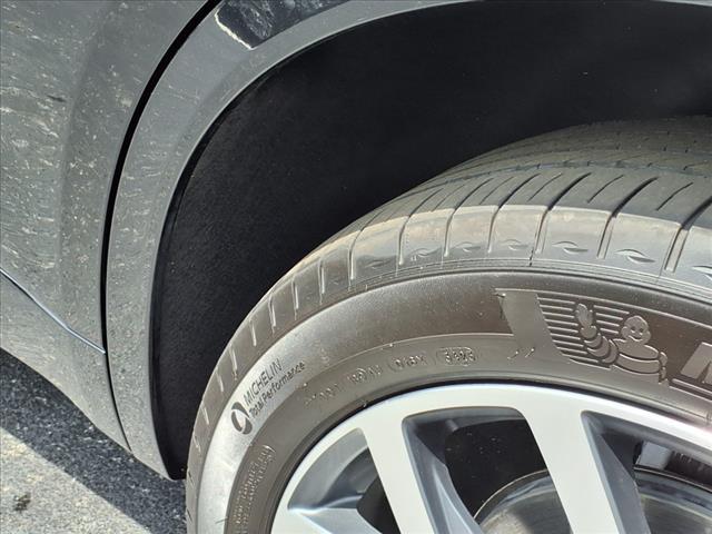 used 2024 Cadillac XT6 car, priced at $57,900