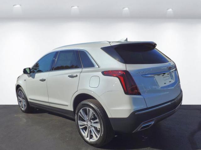 new 2025 Cadillac XT5 car, priced at $54,215