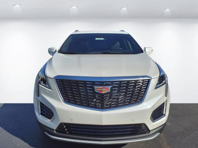 new 2025 Cadillac XT5 car, priced at $54,215