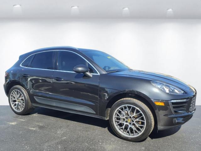 used 2016 Porsche Macan car
