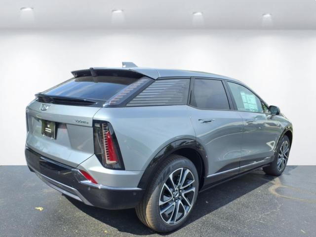 new 2025 Cadillac OPTIQ car, priced at $55,615