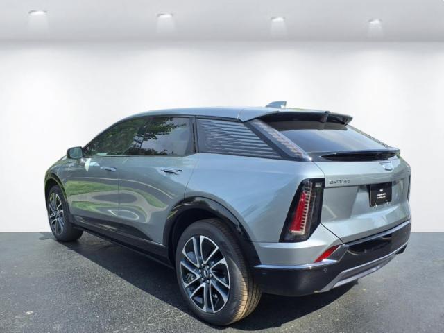 new 2025 Cadillac OPTIQ car, priced at $55,615