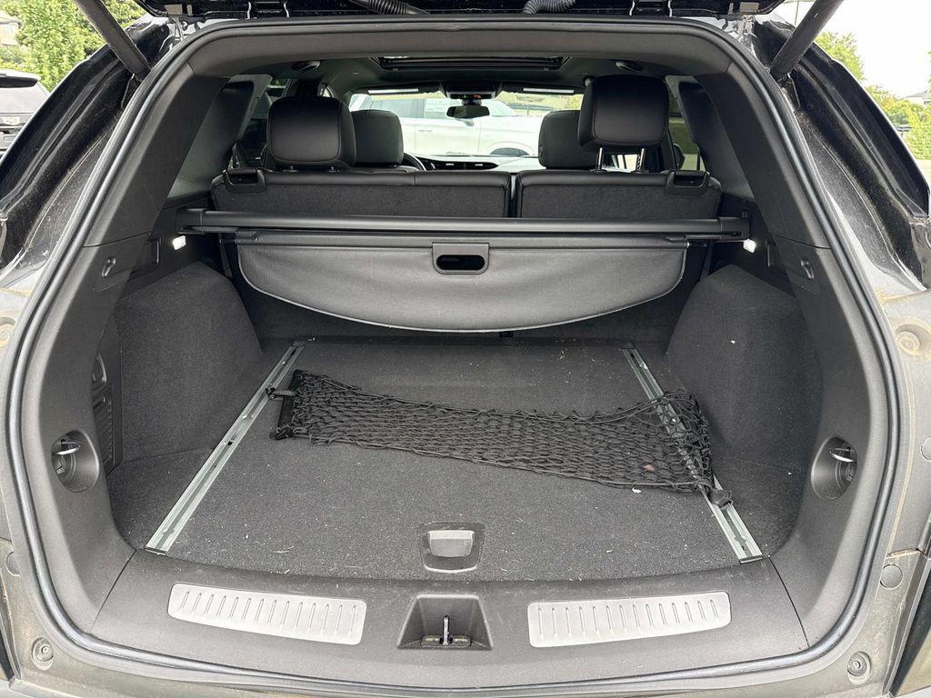 used 2023 Cadillac XT5 car, priced at $35,989