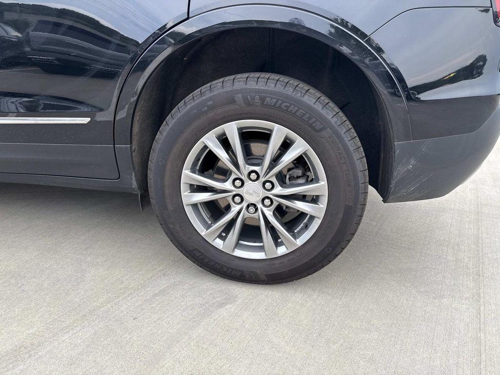 used 2023 Cadillac XT5 car, priced at $35,989