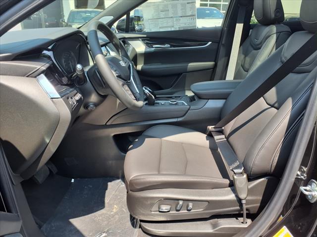 new 2025 Cadillac XT5 car, priced at $58,490
