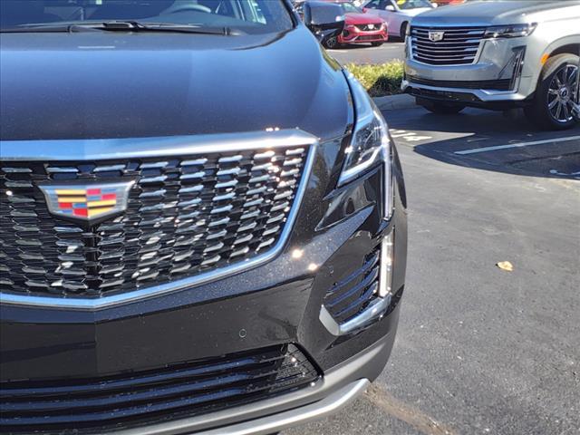 new 2025 Cadillac XT5 car, priced at $53,615