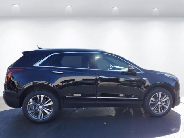 new 2025 Cadillac XT5 car, priced at $53,615