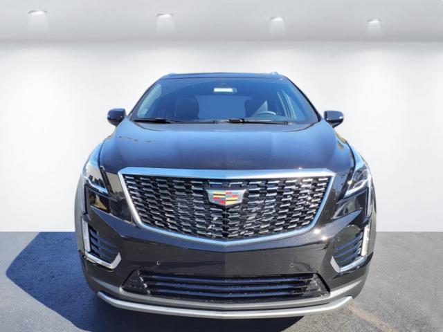 new 2025 Cadillac XT5 car, priced at $53,615