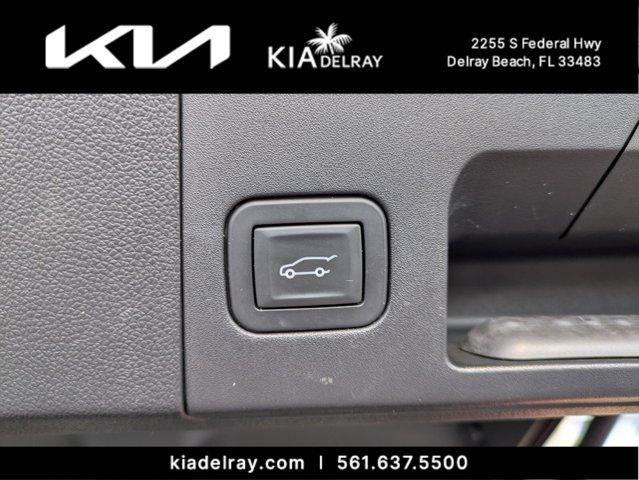 used 2019 Cadillac XT4 car, priced at $17,792