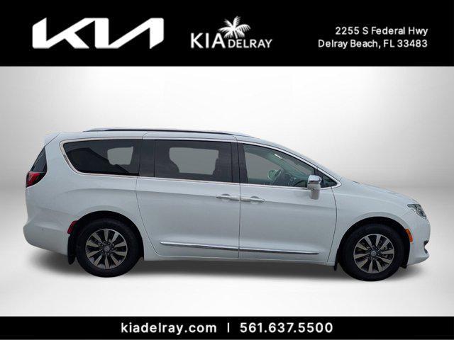 used 2020 Chrysler Pacifica Hybrid car, priced at $26,345