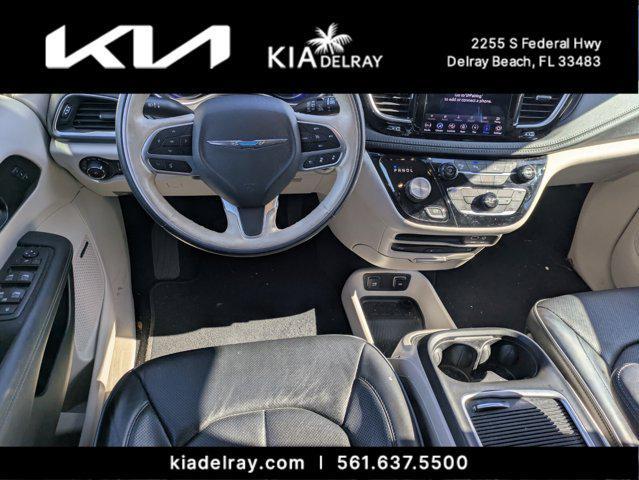 used 2020 Chrysler Pacifica Hybrid car, priced at $26,359