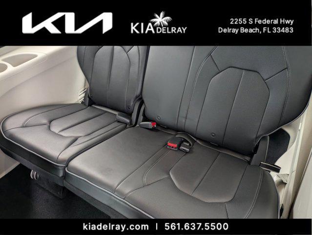 used 2020 Chrysler Pacifica Hybrid car, priced at $26,345