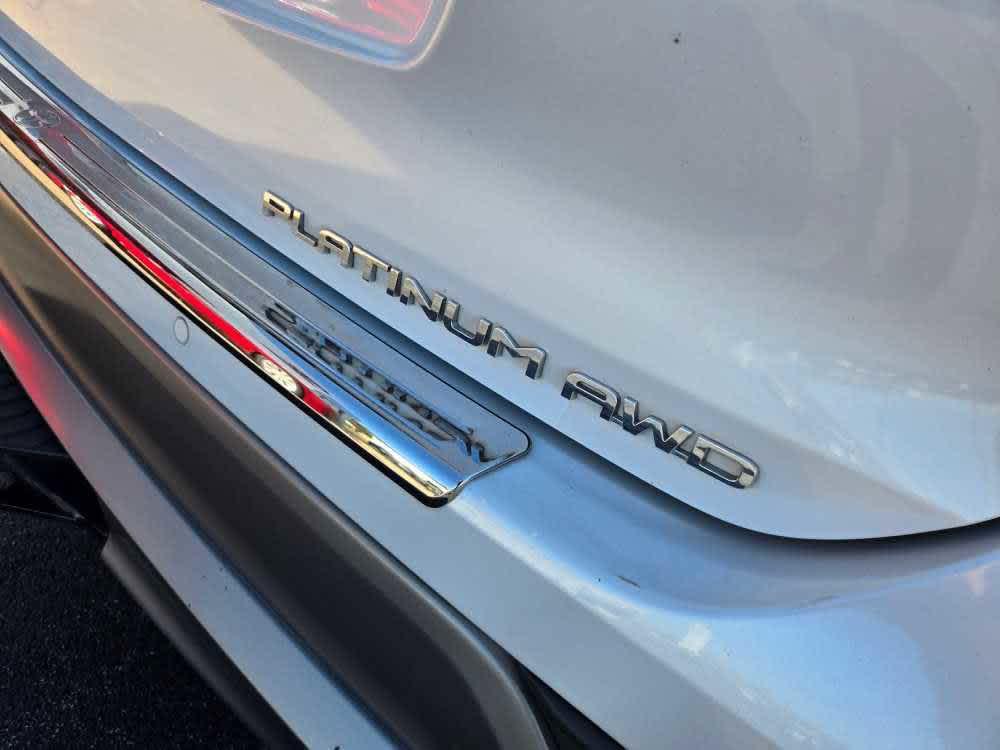used 2022 Toyota Highlander car, priced at $35,000