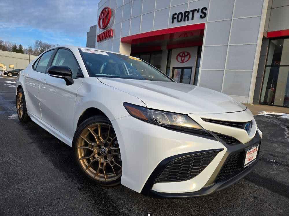 used 2024 Toyota Camry Hybrid car, priced at $31,000