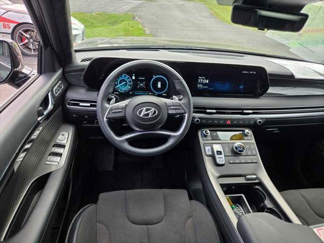 used 2025 Hyundai Palisade car, priced at $46,900