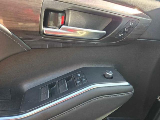 used 2022 Toyota Highlander Hybrid car, priced at $47,000
