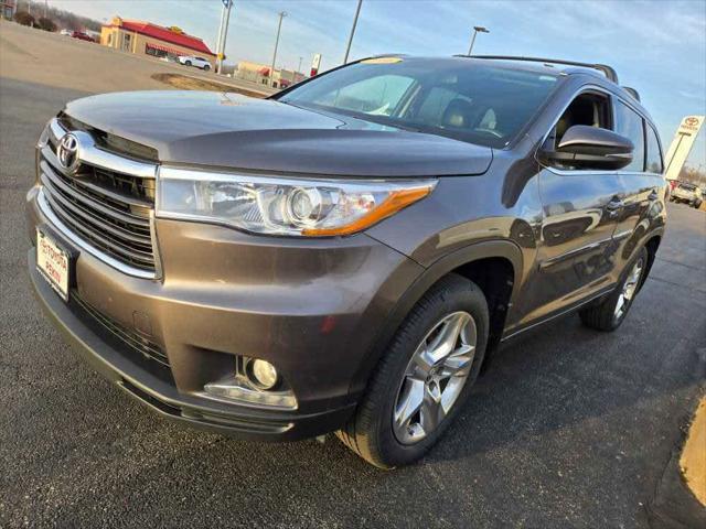 used 2016 Toyota Highlander car, priced at $21,500