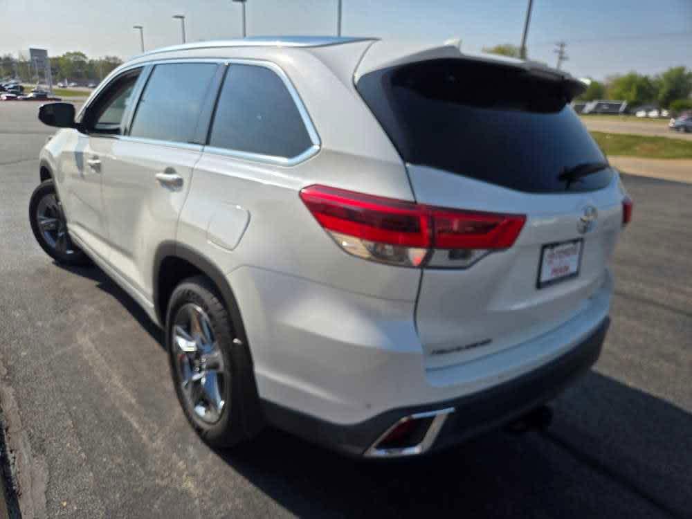 used 2018 Toyota Highlander car, priced at $28,000
