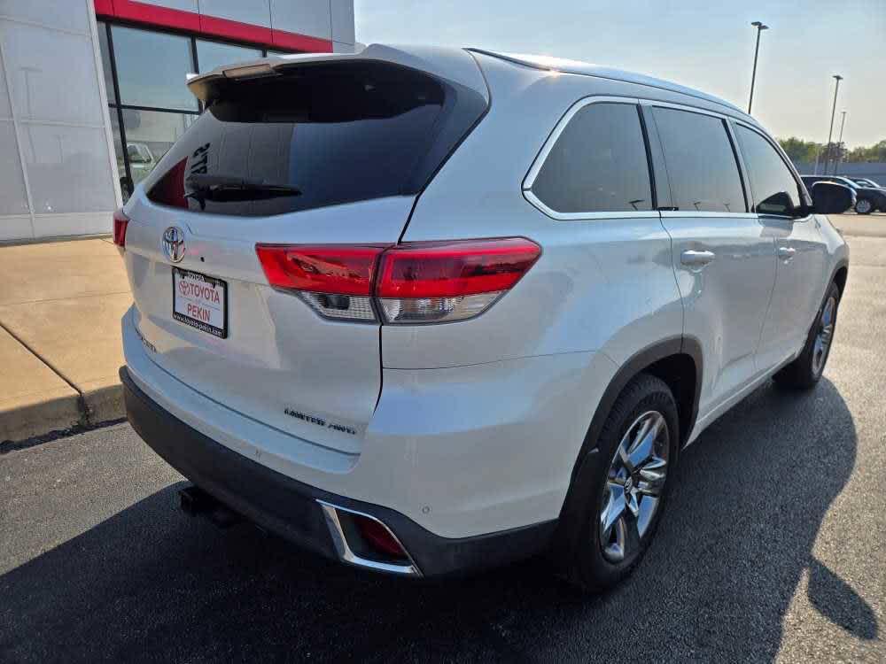 used 2018 Toyota Highlander car, priced at $28,000