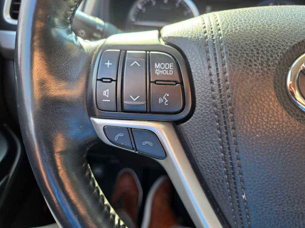 used 2018 Toyota Highlander car, priced at $28,000