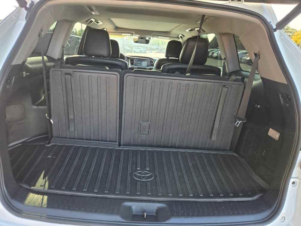 used 2018 Toyota Highlander car, priced at $28,000