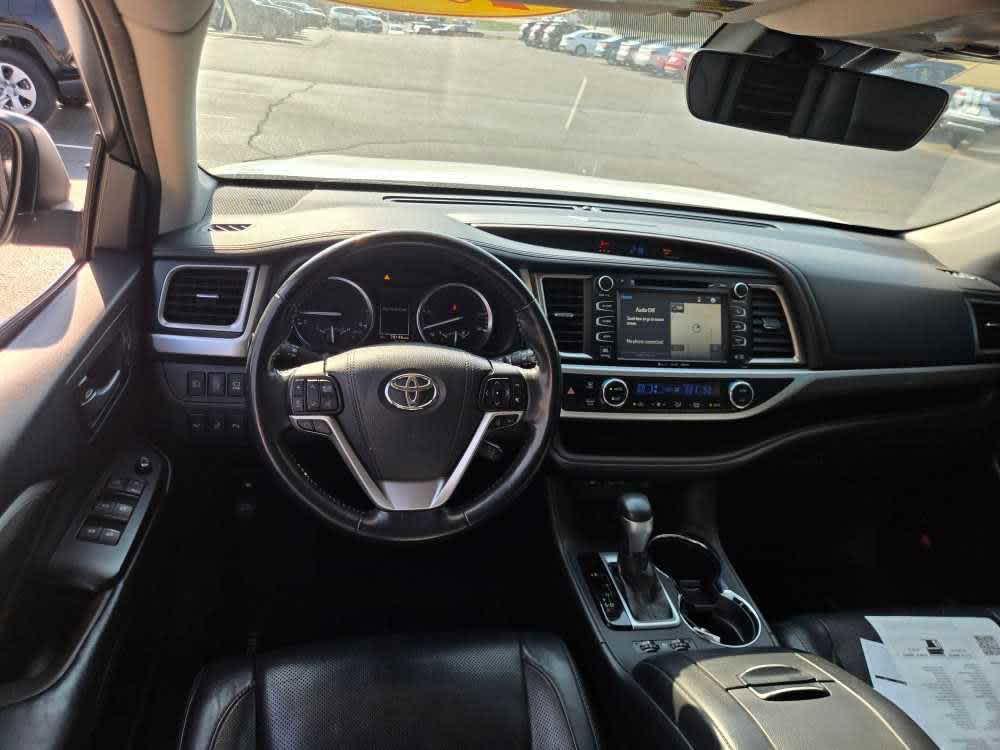 used 2018 Toyota Highlander car, priced at $28,000