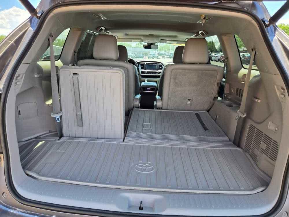used 2019 Toyota Highlander car, priced at $20,500